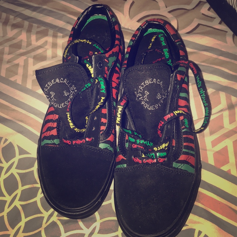 Brand new! Vans A tribe called quest edition
